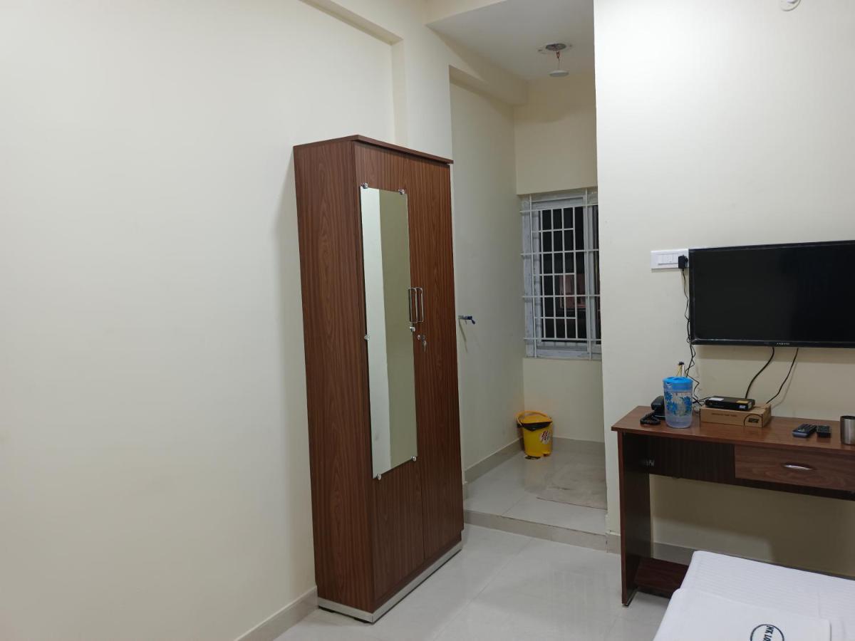 Nk Lodge Coimbatore Bagian luar foto
